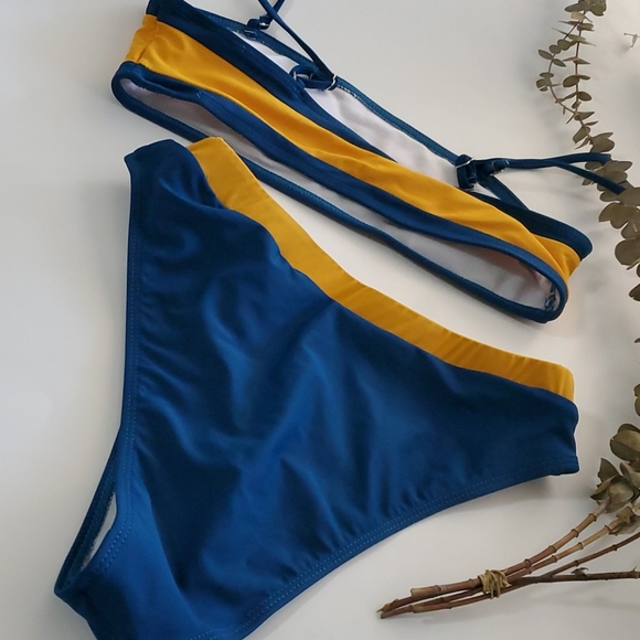 Fashion Nova 2 pc High Cut Bikini Suit - Picture 4 of 4